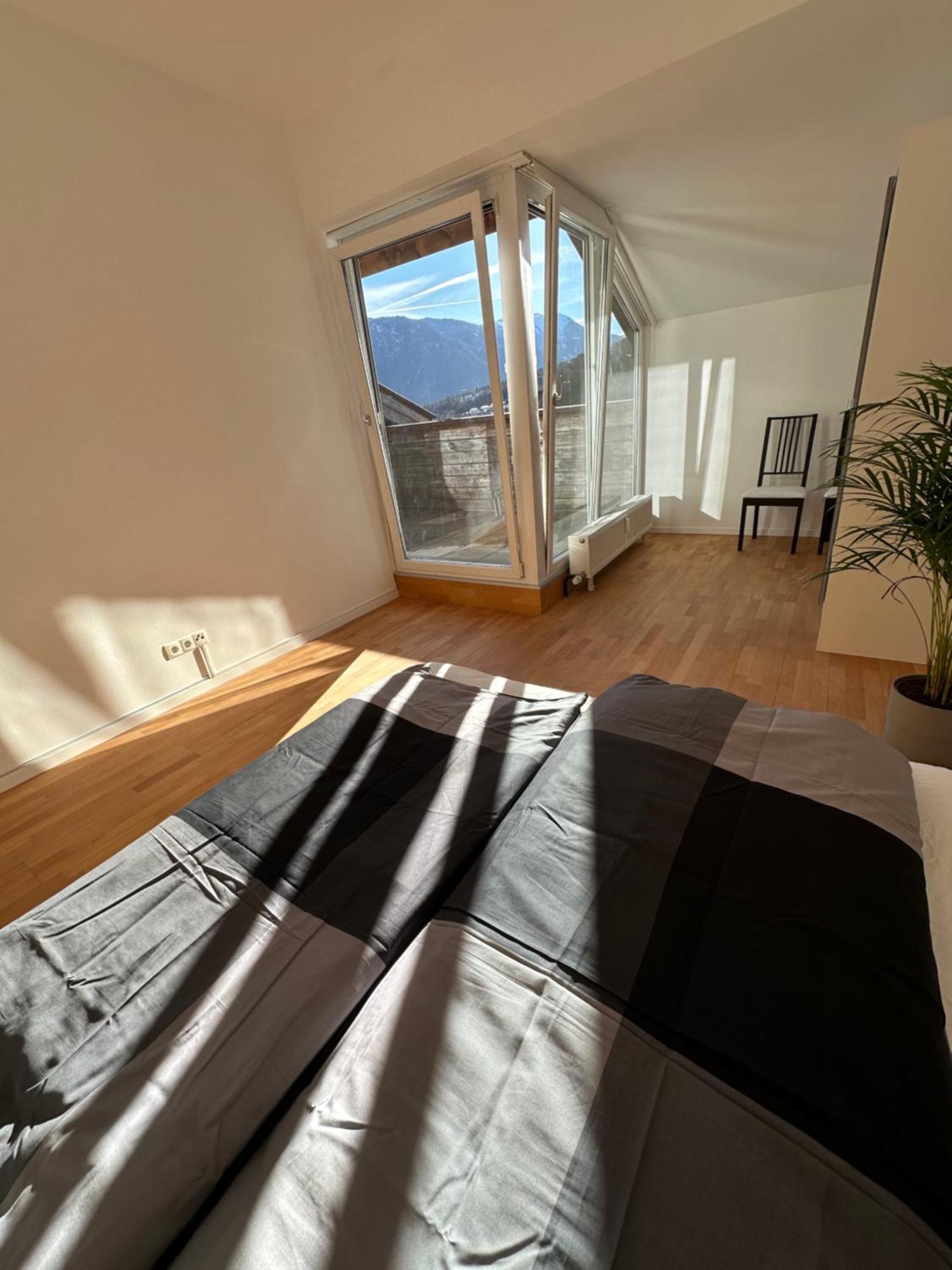 Geraeumiges Sonniges Apartment Mit Bergblick Imst Dış mekan fotoğraf